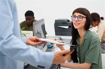 Le candidat hybride : l’atout qui fait la différence dans les métiers techniques